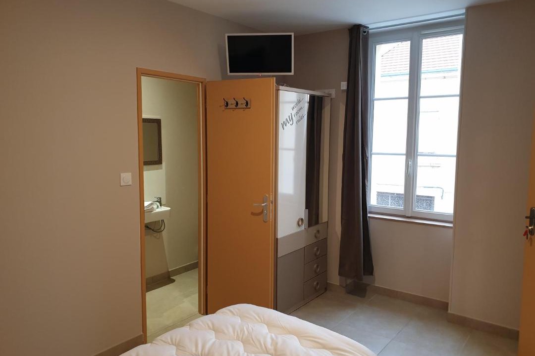 Photo of Bedroom in Le Creusot