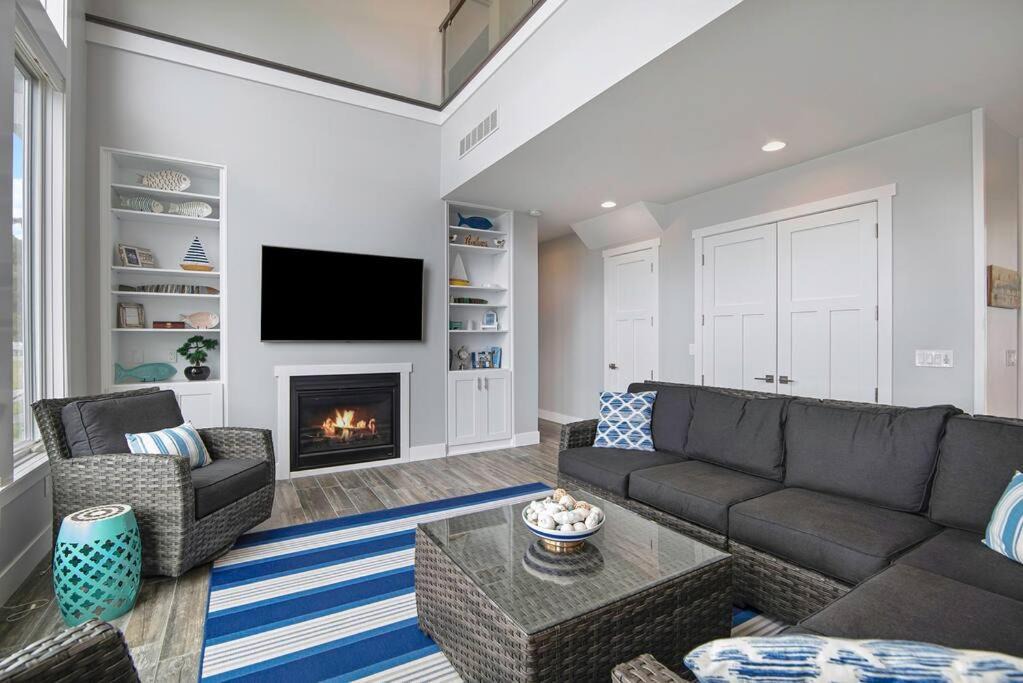 Photo of Livingroom in Fenton