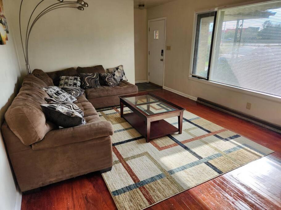 Photo of Livingroom in Colgate