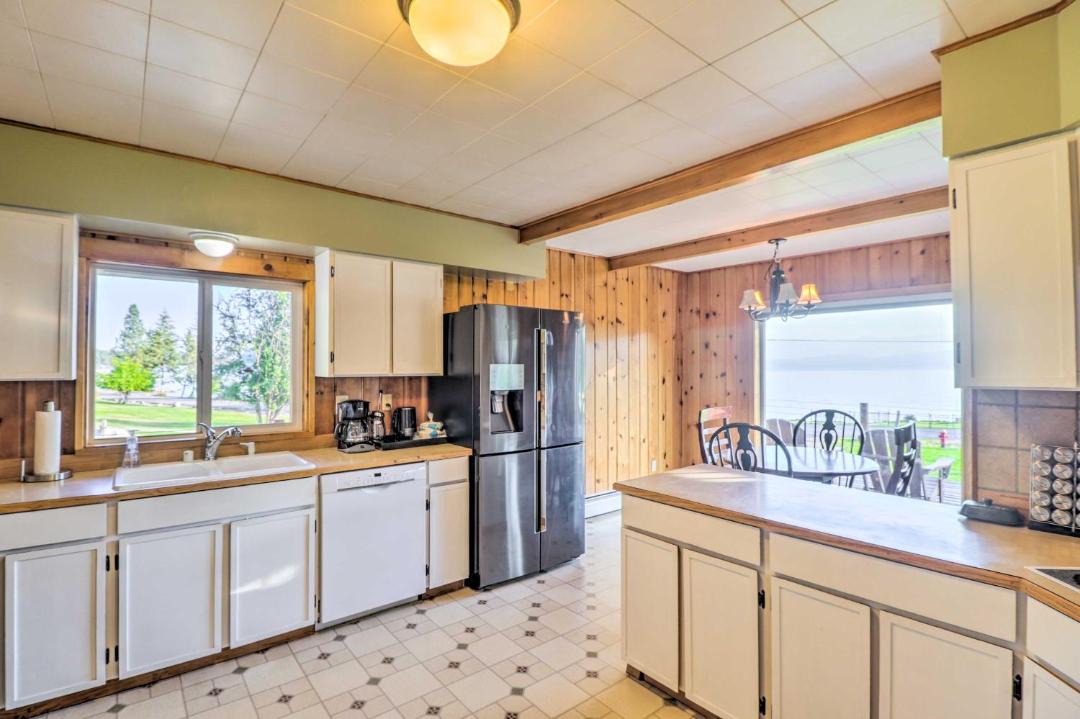Photo of Kitchen in Lakeside