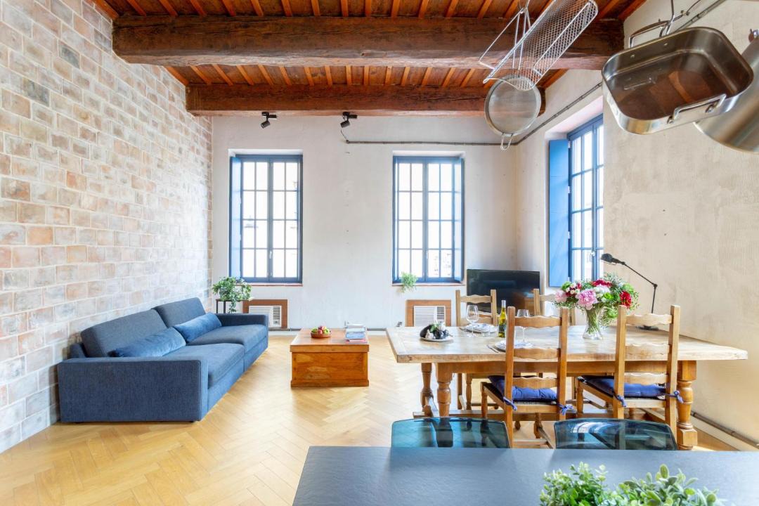 Photo of Livingroom in Opera