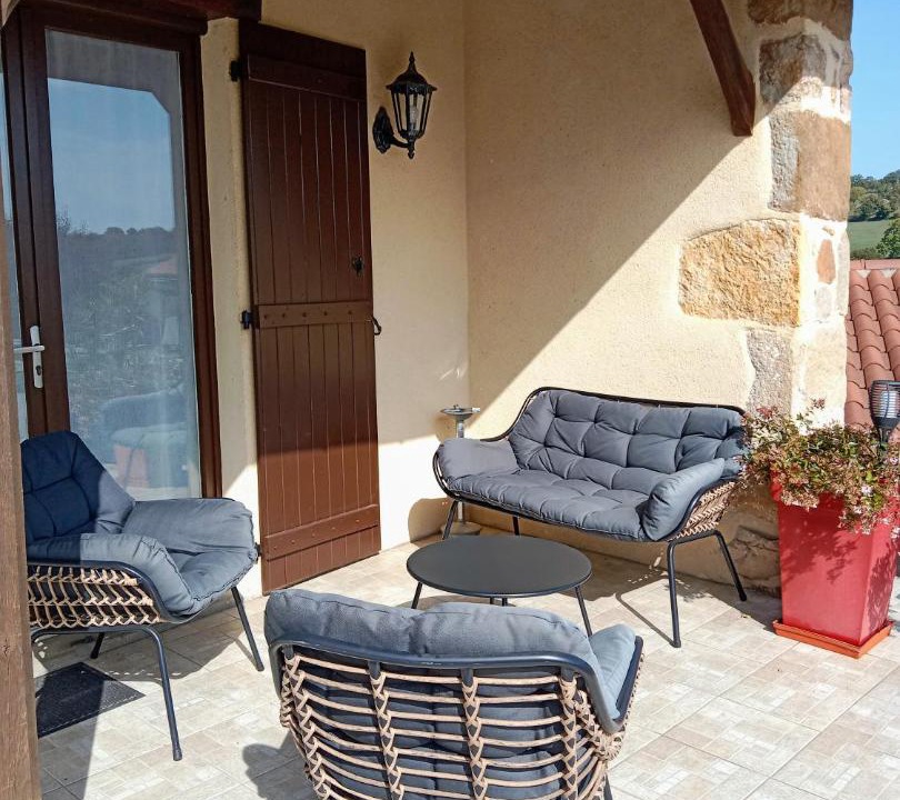 Photo of Patio Balcony in Chateau