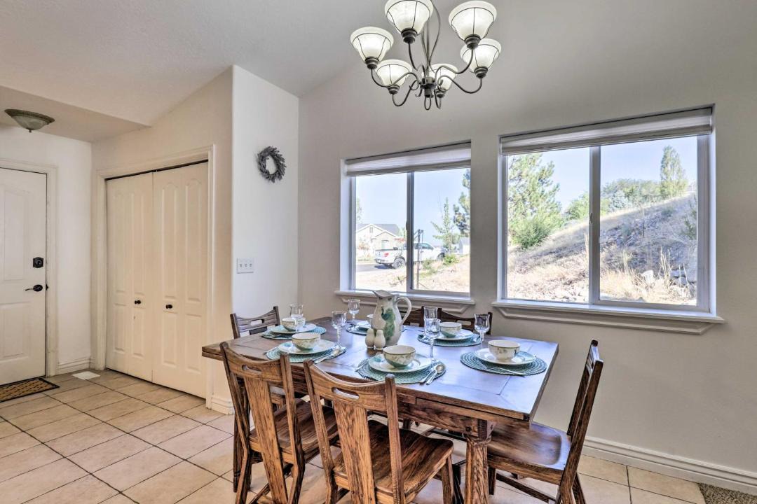 Photo of Livingroom in Provo