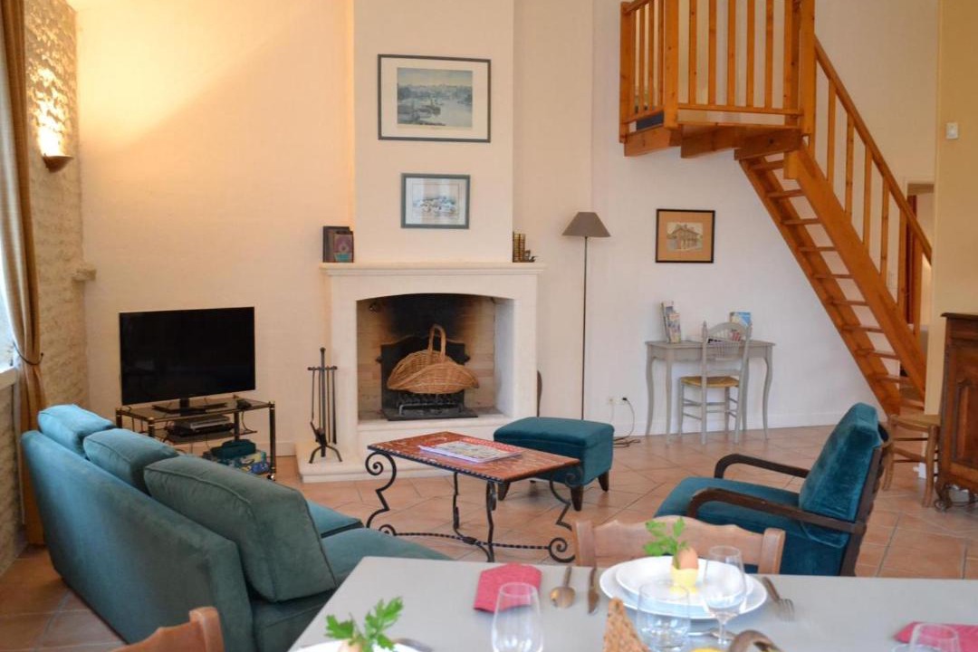 Photo of Livingroom in Saint-Cybardeaux