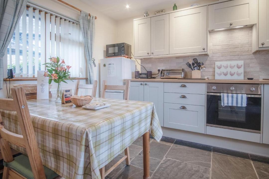 Photo of Kitchen in Crynant