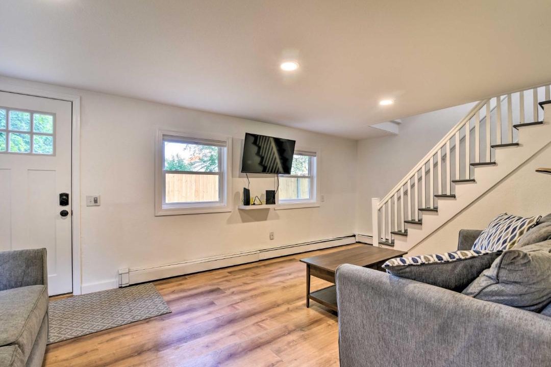 Photo of Livingroom in Mount Pleasant