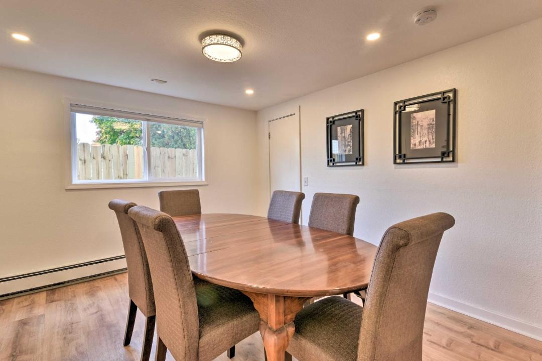 Photo of Livingroom in Mount Pleasant