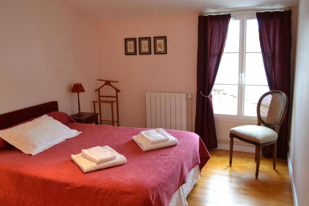 Photo of Bedroom in Saint-Cybardeaux