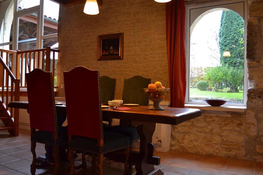Photo of Livingroom in Saint-Cybardeaux