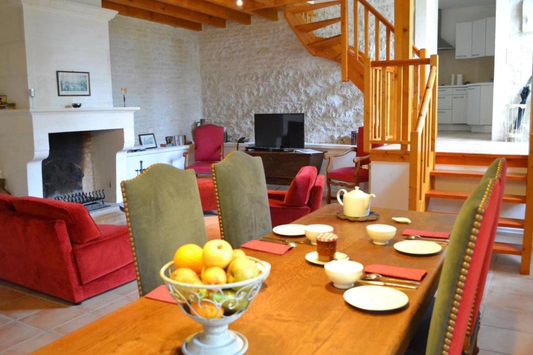 Photo of Livingroom in Saint-Cybardeaux