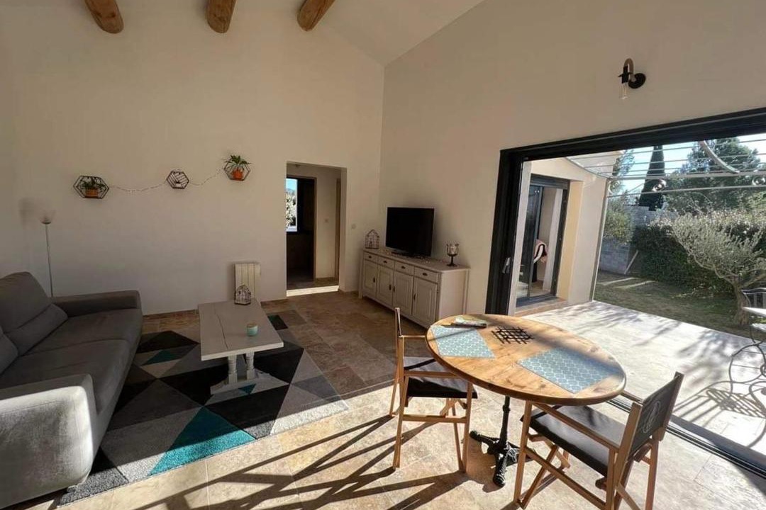 Photo of Livingroom in Paradou
