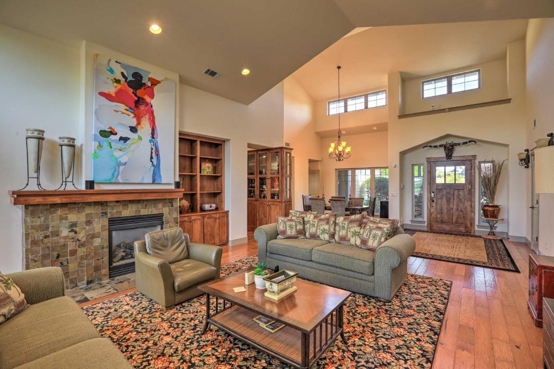 Photo of Livingroom in Callender