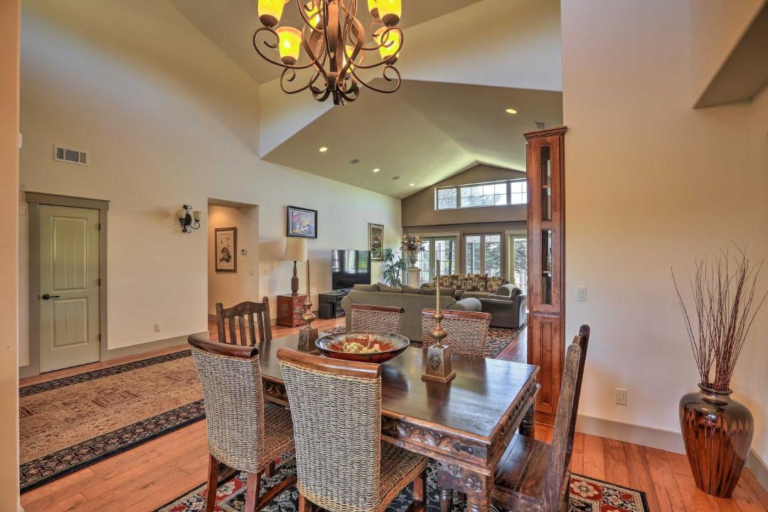 Photo of Livingroom in Callender