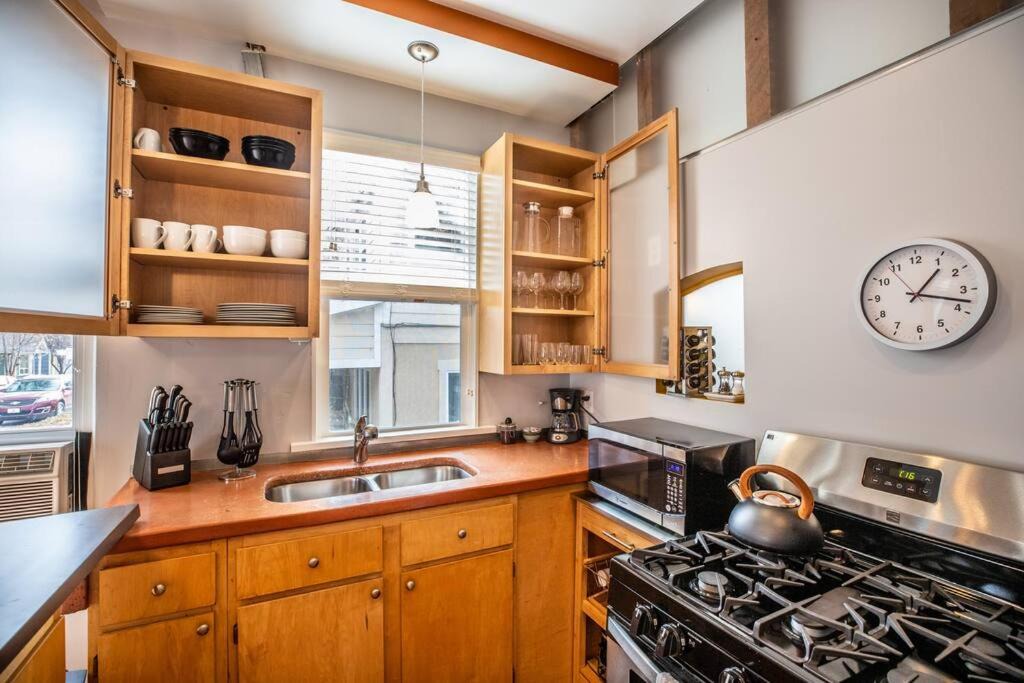Photo of Kitchen in East Central