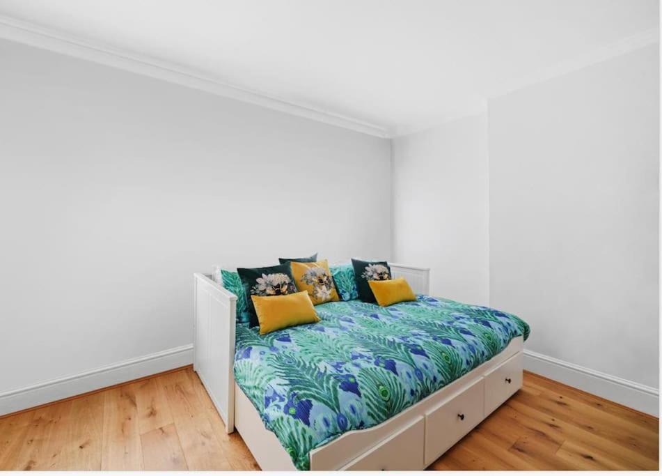 Photo of Bedroom in Bloomsbury