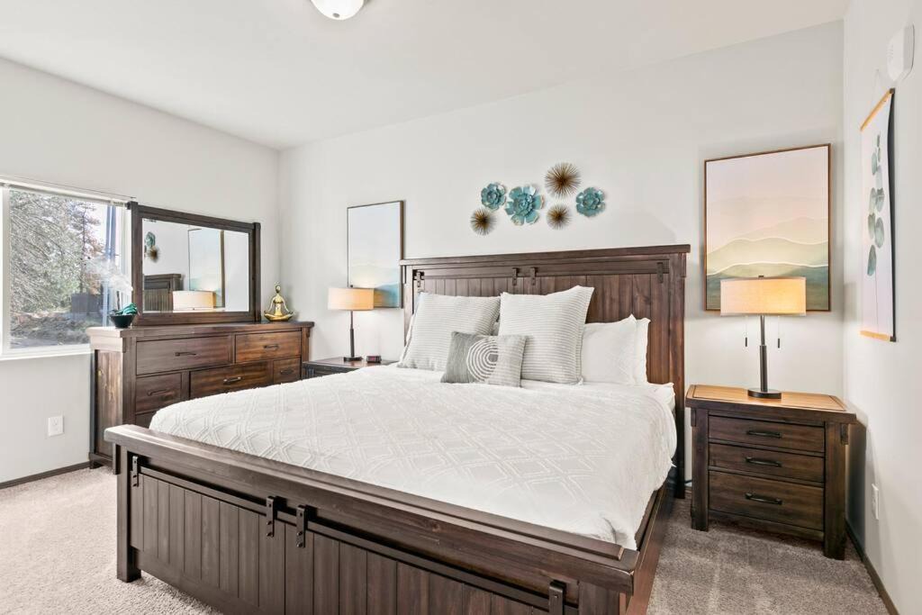 Photo of Bedroom in South Perry District