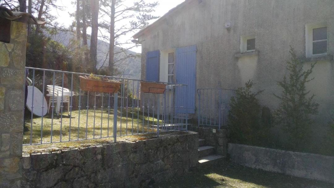 Photo of Buildings in Brenon