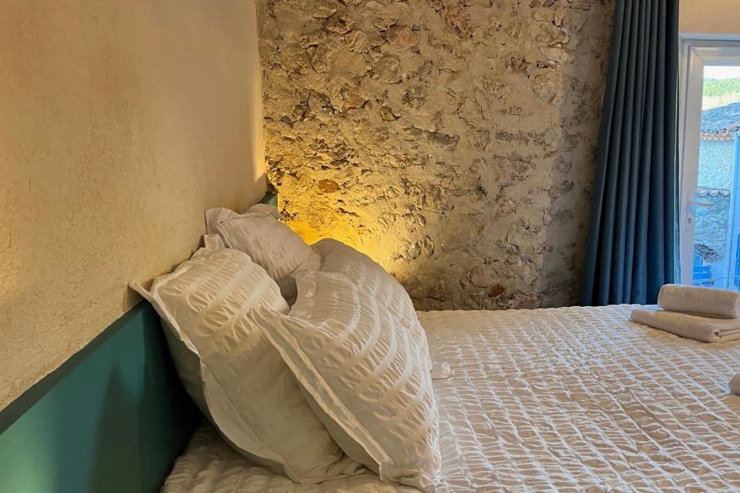 Photo of Bedroom in Saint-Antonin-du-Var