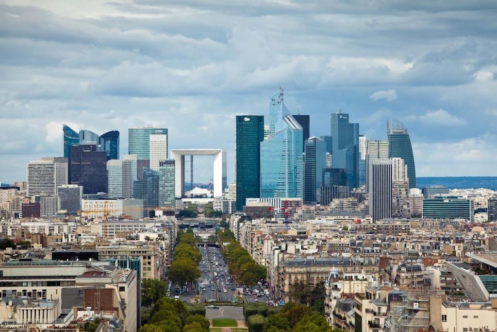 Photo of Buildings in Puteaux