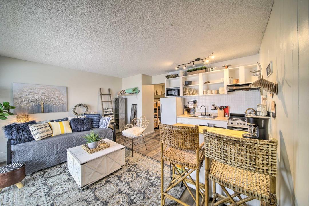Photo of Livingroom in Mead