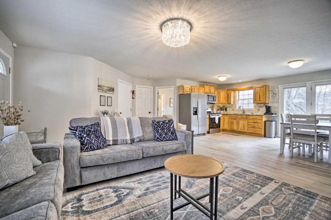 Photo of Livingroom in Logan
