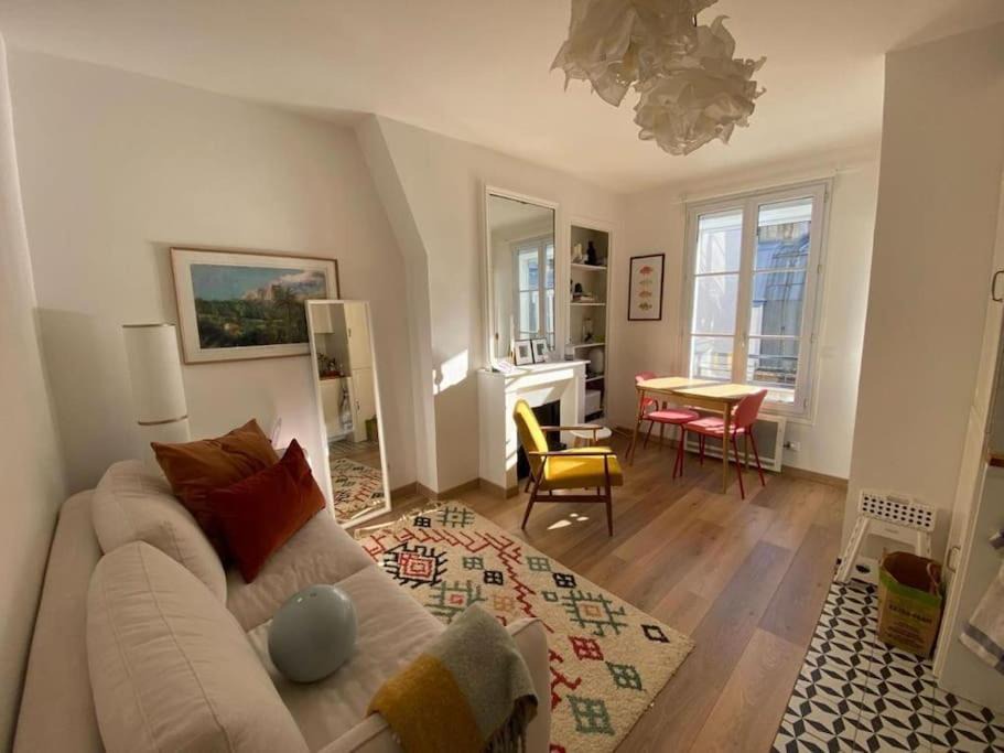 Photo of Livingroom in Quartier du Gros-Caillou