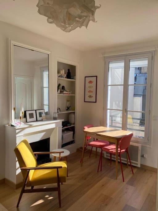 Photo of Livingroom in Quartier du Gros-Caillou