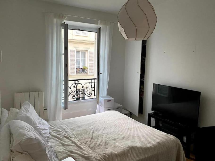 Photo of Bedroom in Quartier du Gros-Caillou
