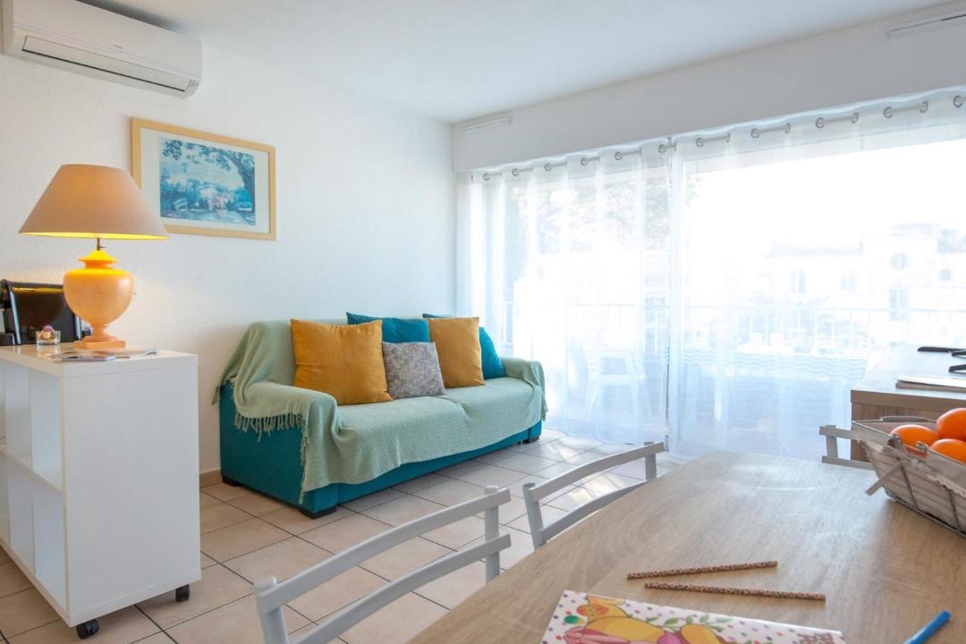 Photo of Livingroom in Saint-Raphael