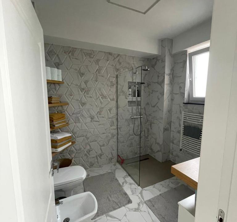 Photo of Bathroom in Radauti