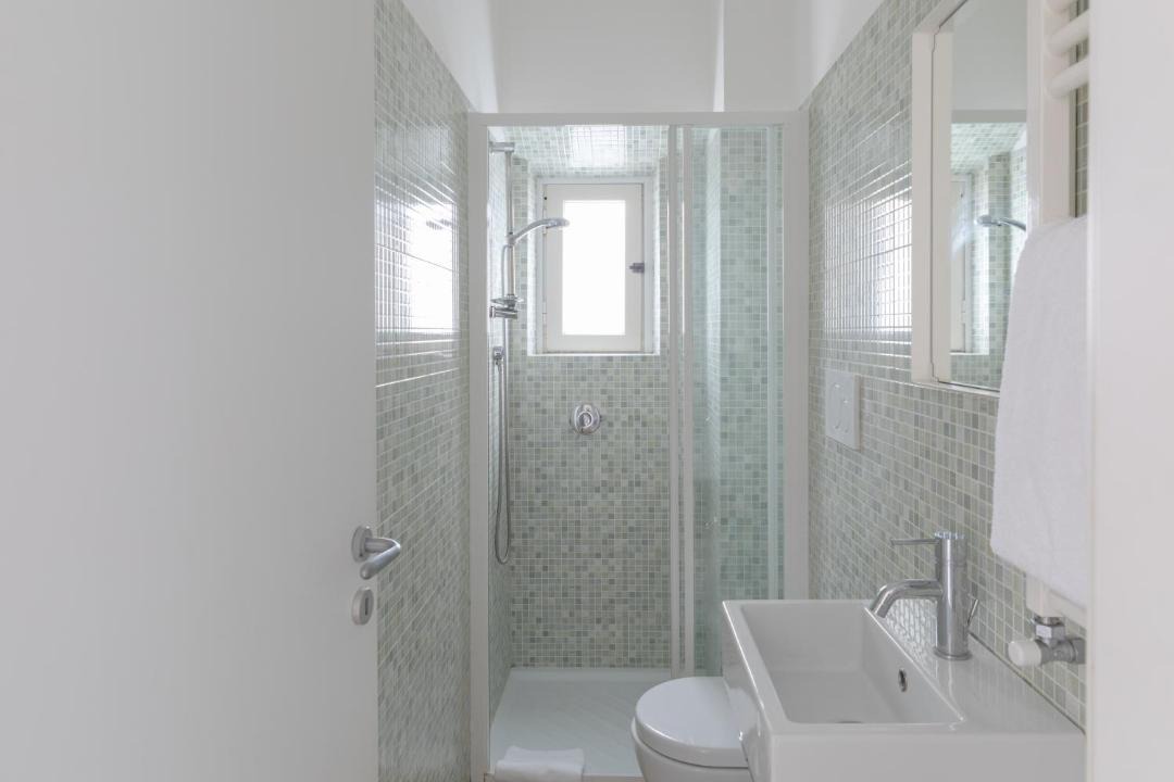 Photo of Bathroom in Esquilino