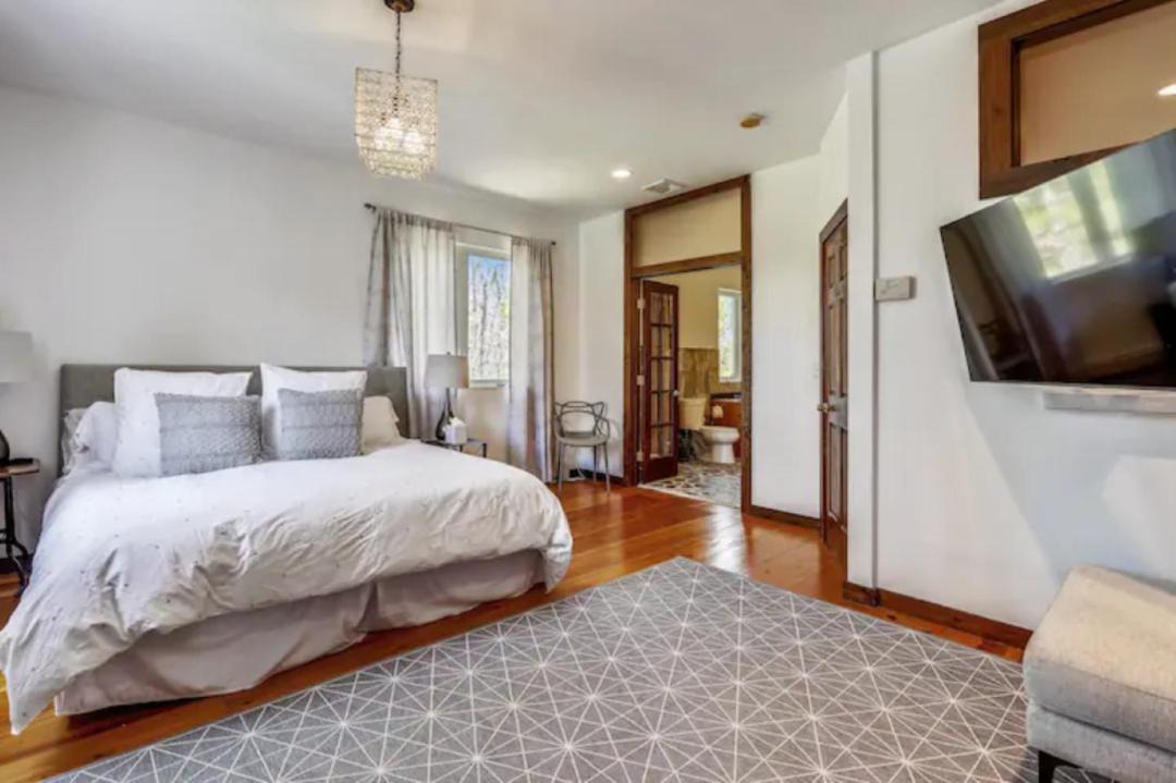 Photo of Bedroom in Sagaponack