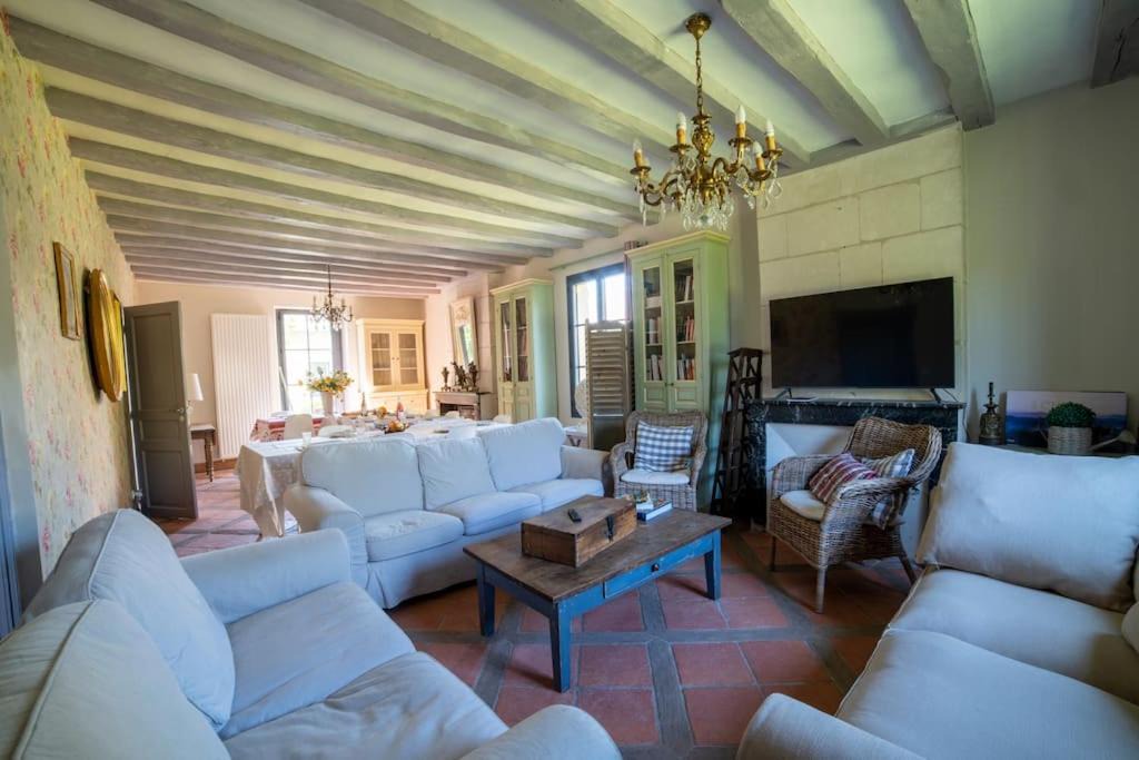 Photo of Livingroom in Thilouze