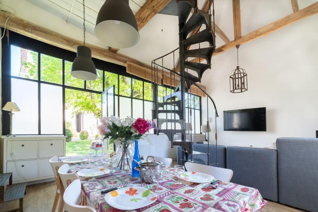 Photo of Livingroom in Thilouze