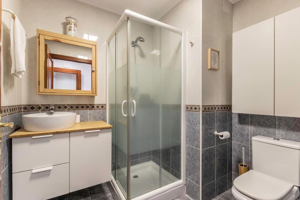 Photo of Bathroom in Moreaga
