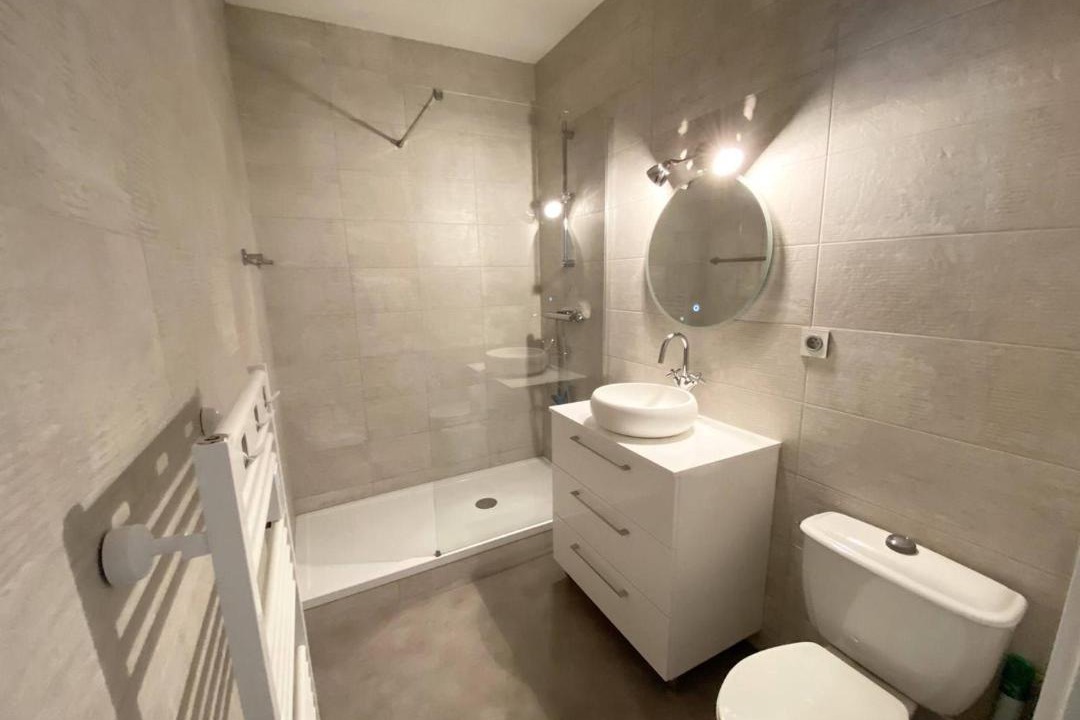 Photo of Bathroom in Tregastel