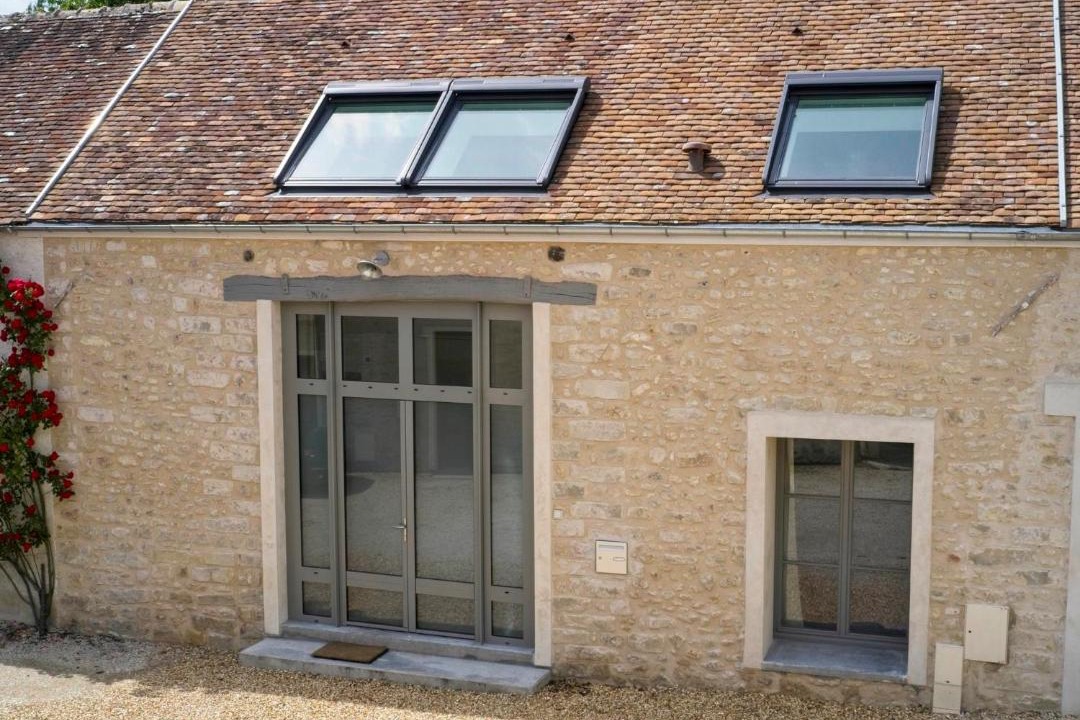 Photo of Buildings in Ury