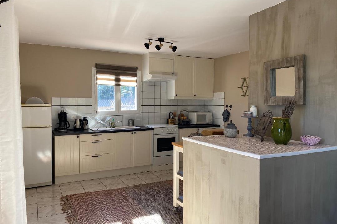 Photo of Kitchen in Entrecasteaux