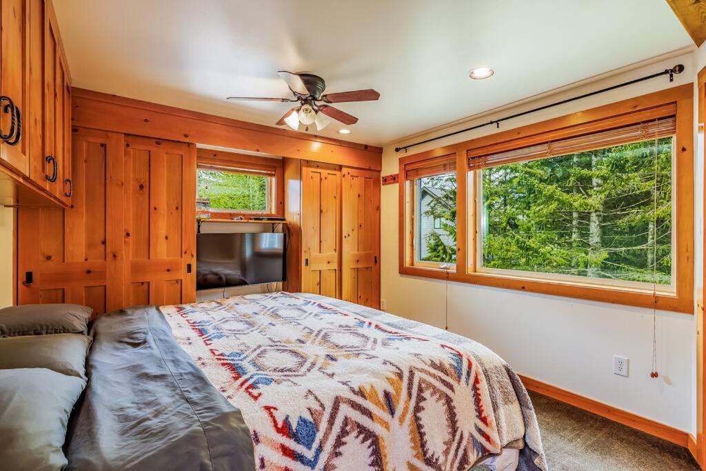 Photo of Bedroom in Hyak