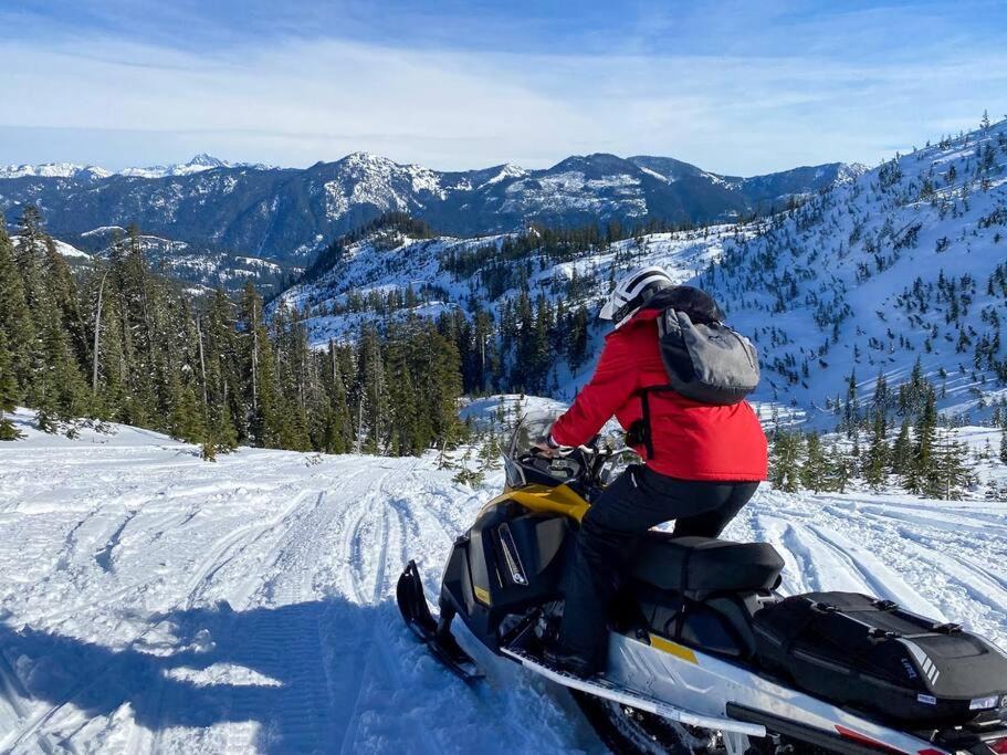 Photo of Others in Hyak