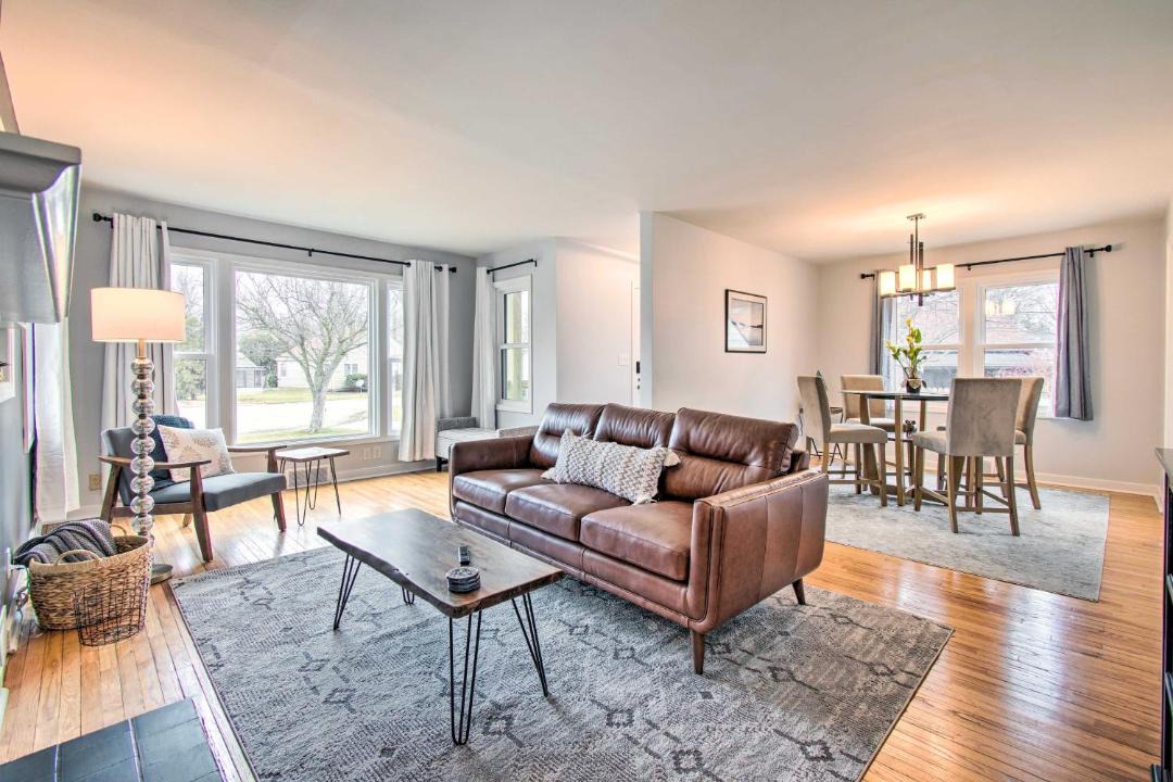 Photo of Livingroom in Normal