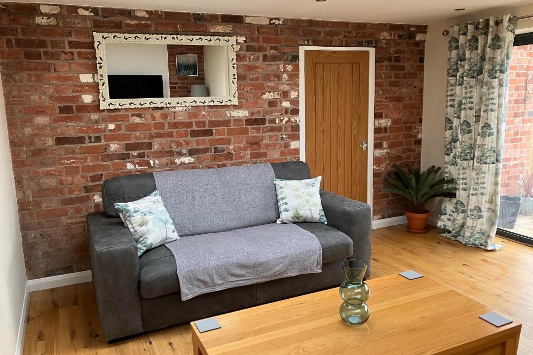Photo of Livingroom in Alton