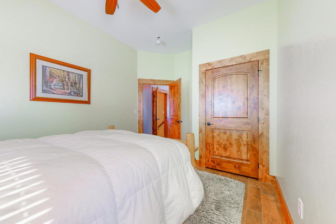 Photo of Bedroom in Sweetwater