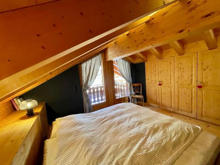 Photo of Bedroom in Lens