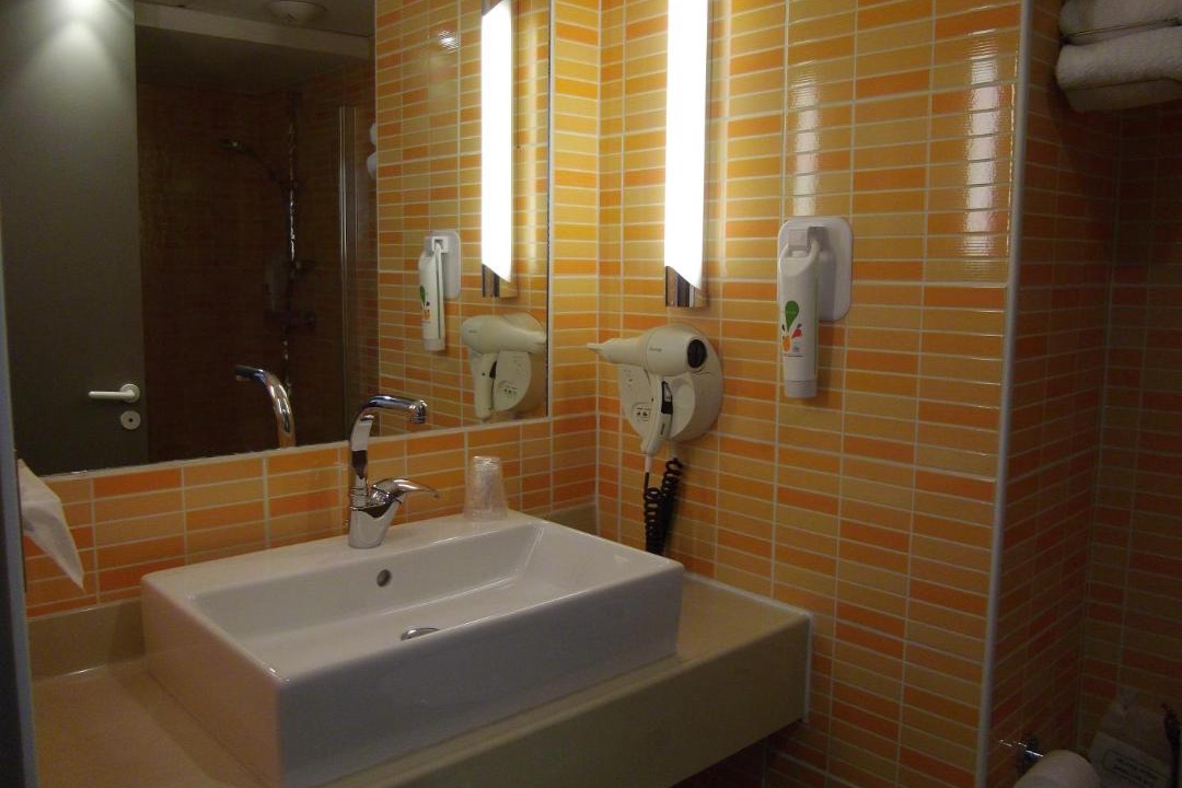 Photo of Bathroom in Chateaubernard