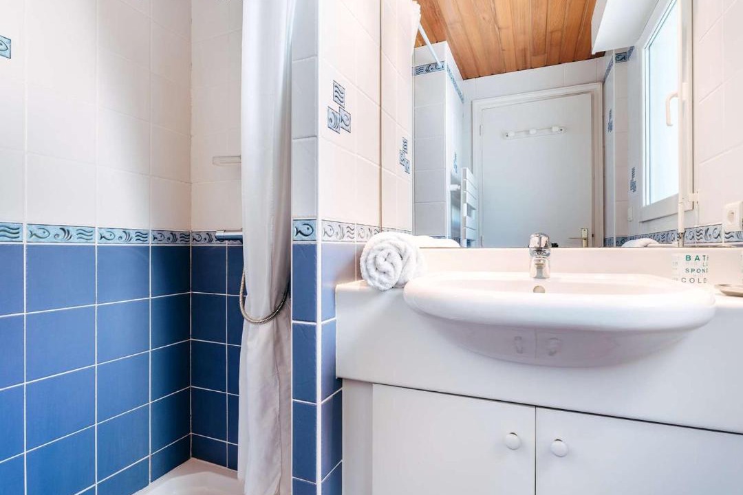 Photo of Bathroom in Carnac