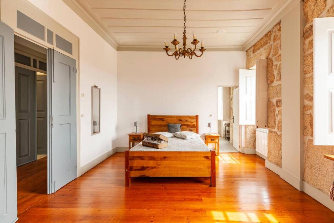 Photo of Bedroom in Tondela
