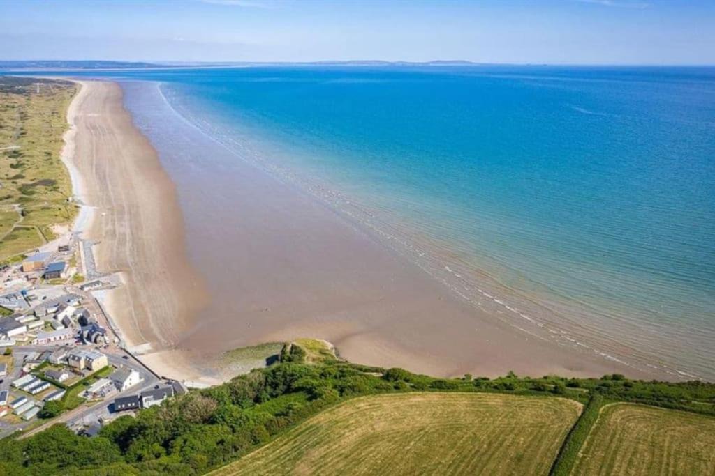 Photo of Others in Pendine