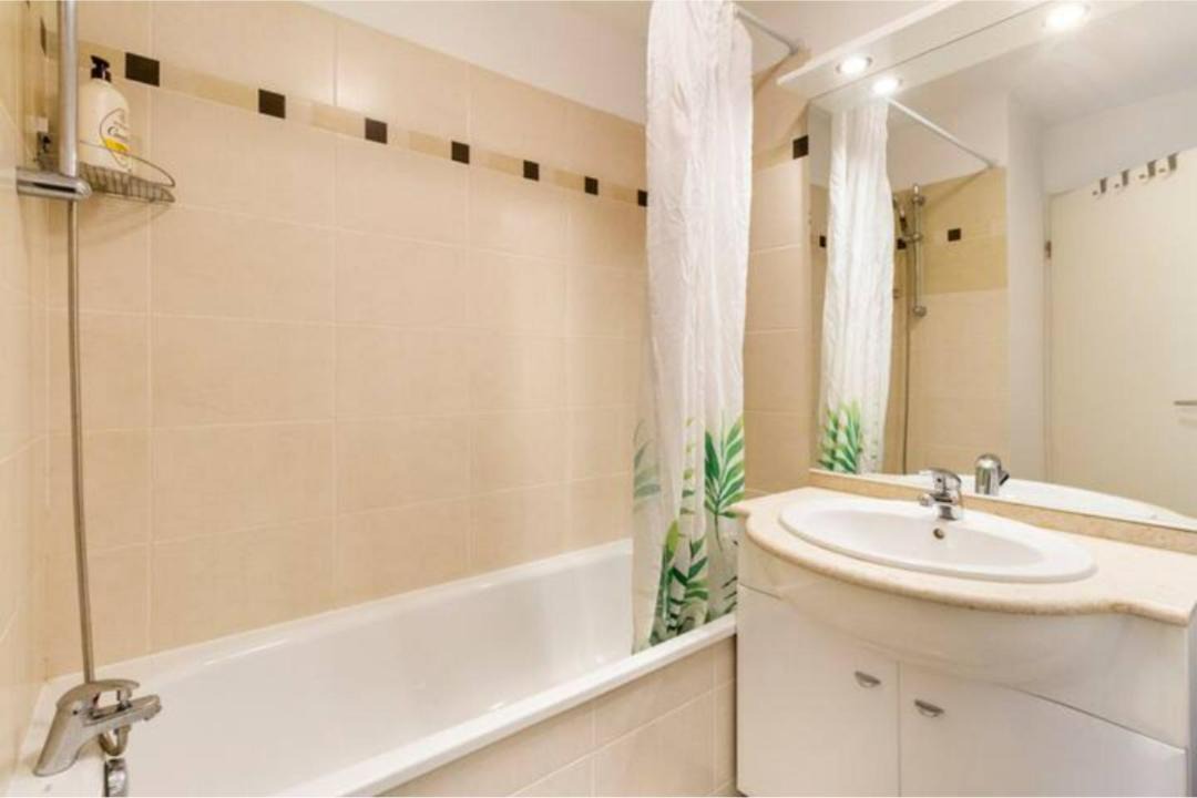 Photo of Bathroom in Cote Pavee