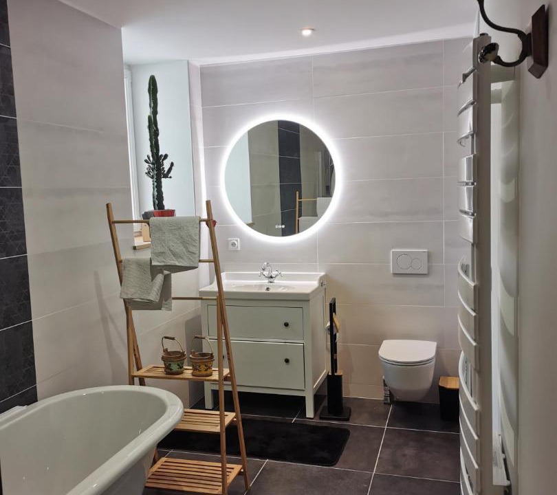 Photo of Bathroom in Sainte-Croix-sur-Mer
